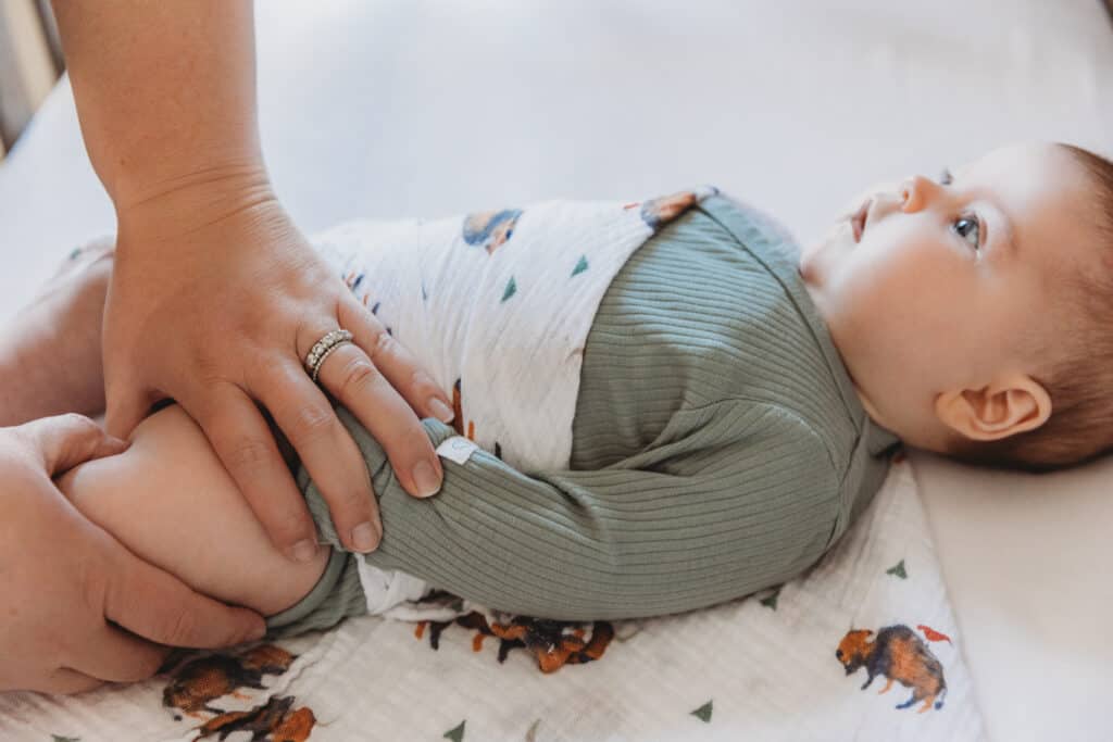 How Do You Swaddle A Newborn? Baby Care Classes
